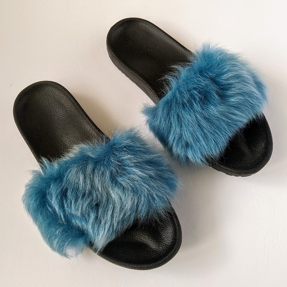 uggs sandals blue